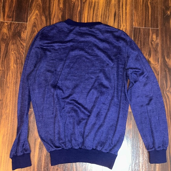 Vintage United Nations long sleeve - Picture 3 of 3